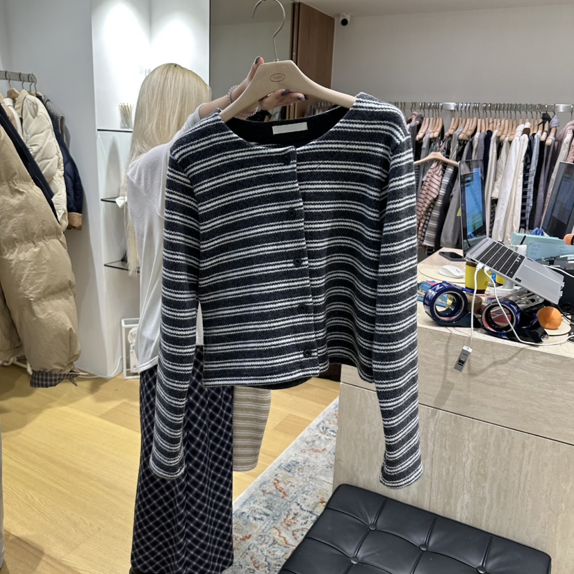 TIZZI東大門實拍女裝新款真品休閑推薦時尚熱賣人氣開衫TIZZI開衫圖色2灰色