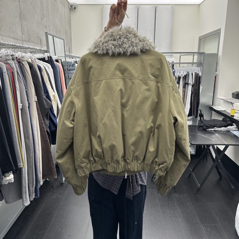 OUTLANDER東大門直郵女士新品熱賣時尚推薦人氣短款羽絨服OUTLANDER短款羽絨服