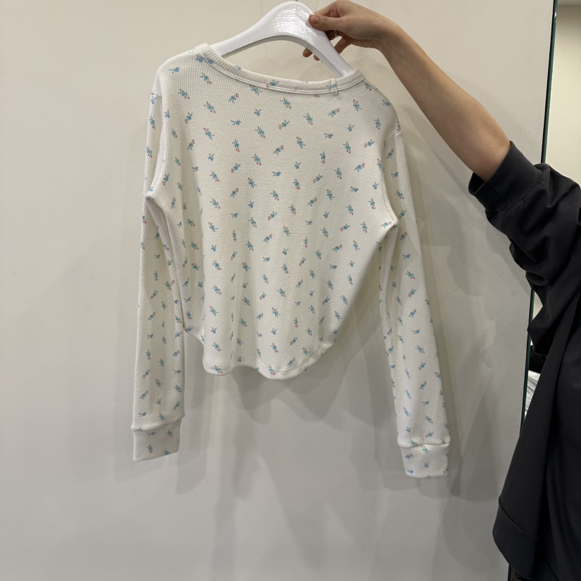 OUTFIT/SOAP AMD WATER東大門代購女士新品推薦長袖T恤OUTFIT/SOAP AMD WATER長袖T恤
