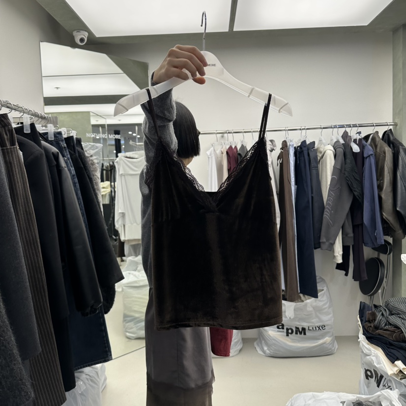 NOTHING MORE東大門代購女士新款熱賣吊帶背心天鵝絨無袖NOTHING MORE吊帶/背心圖色2棕色