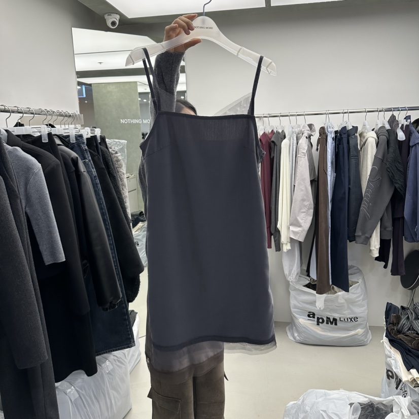 NOTHING MORE韓國直郵女裝新品時尚人氣真品熱賣連衣裙OPSNOTHING MORE連衣裙圖色2灰色