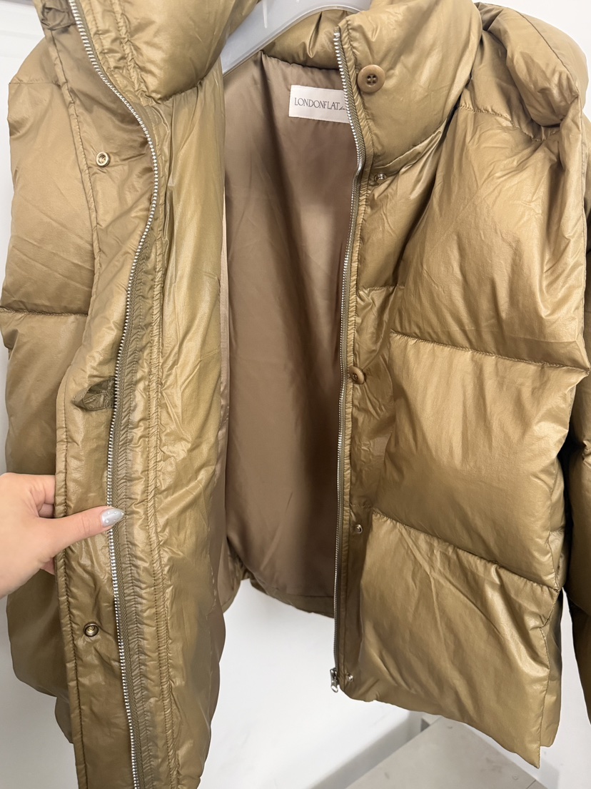 LONDON FLAT東大門直郵女裝新款熱賣短款羽絨服羽絨服含圍巾LONDON FLAT短款羽絨服