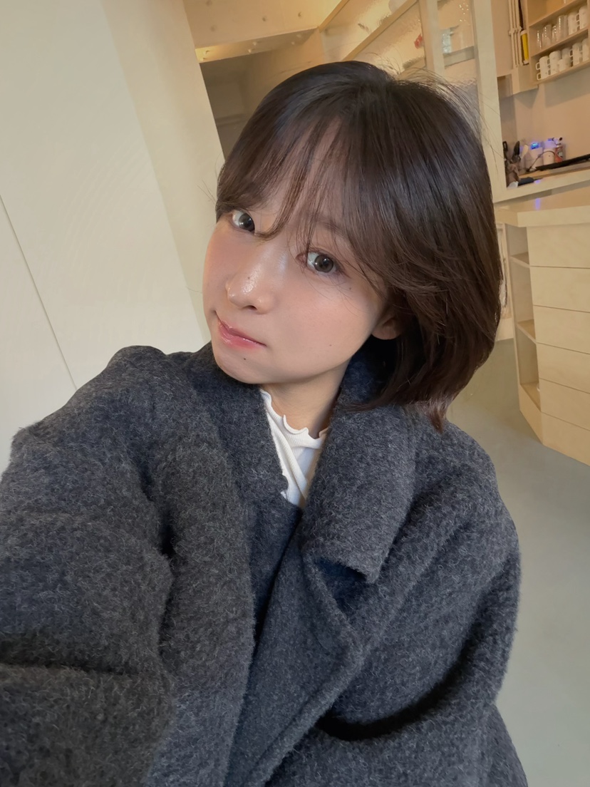 ERUME東大門代購女裝新品真品時尚推薦熱賣短款大衣手工制品ERUME短款大衣