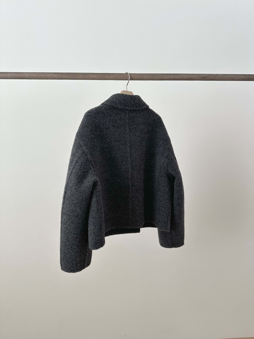 ERUME東大門代購女裝新品真品時尚推薦熱賣短款大衣手工制品ERUME短款大衣