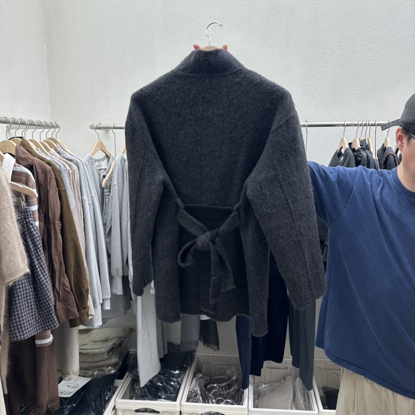HUMMING BIRD東大門代購女裝新品時尚真品短款大衣含腰帶HUMMING BIRD短款大衣