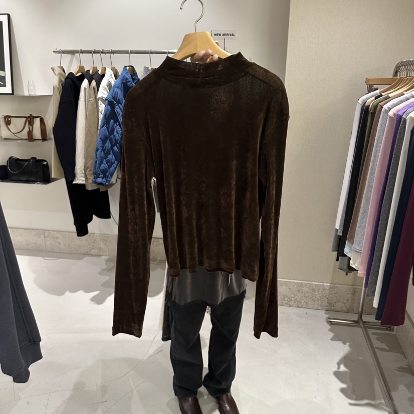 ANDMORE BUTTON東大門實拍女士新品真品長袖T恤天鵝絨網狀ANDMORE BUTTON長袖T恤