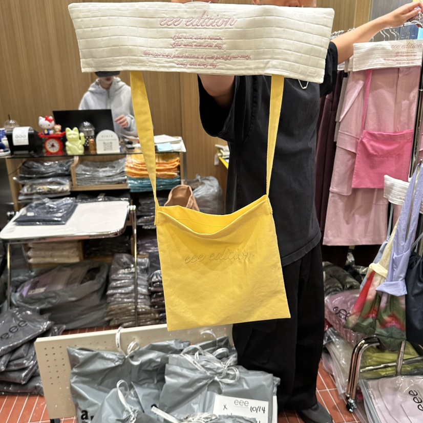 EEE韓國直郵女士新款休閑推薦真品熱賣時尚人氣單肩斜跨包EEE單肩/斜跨包圖色2