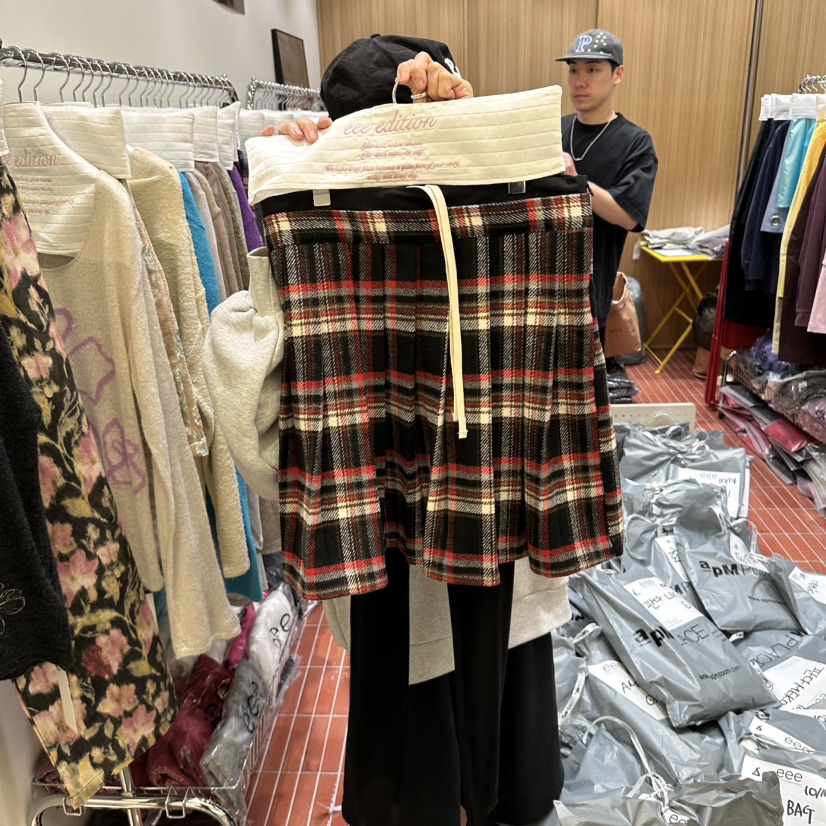 EEE東大門直郵女士新款人氣時尚熱賣推薦真品休閑短裙EEE短裙圖色2黑色