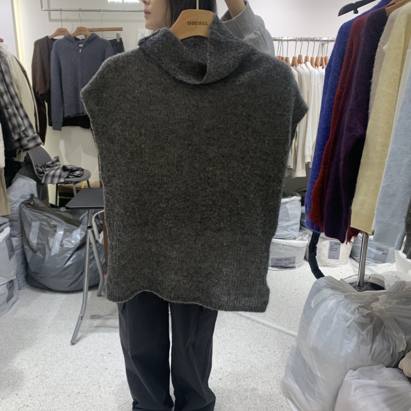OASISSEOUL韓國代購女士新品熱賣人氣時尚真品推薦吊帶背心OASISSEOUL吊帶/背心圖色2灰