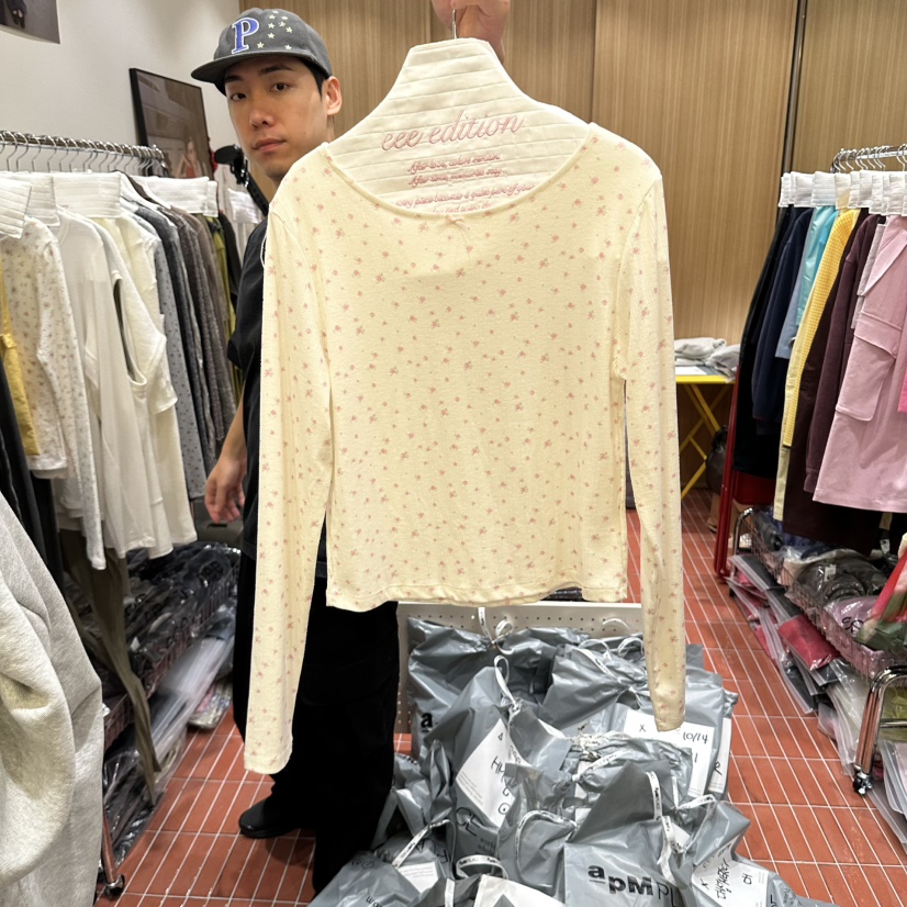 EEE東大門代購女裝新品熱賣休閑真品時尚推薦長袖T恤絲帶EEE長袖T恤圖色1