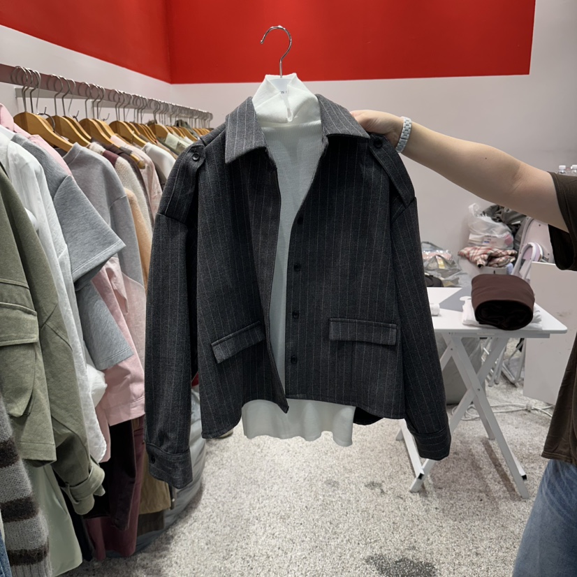 ATPZ韓國代購女裝新款人氣真品時尚推薦夾克不含內搭開衩ATTENTION PLEAES夾克圖色2灰色