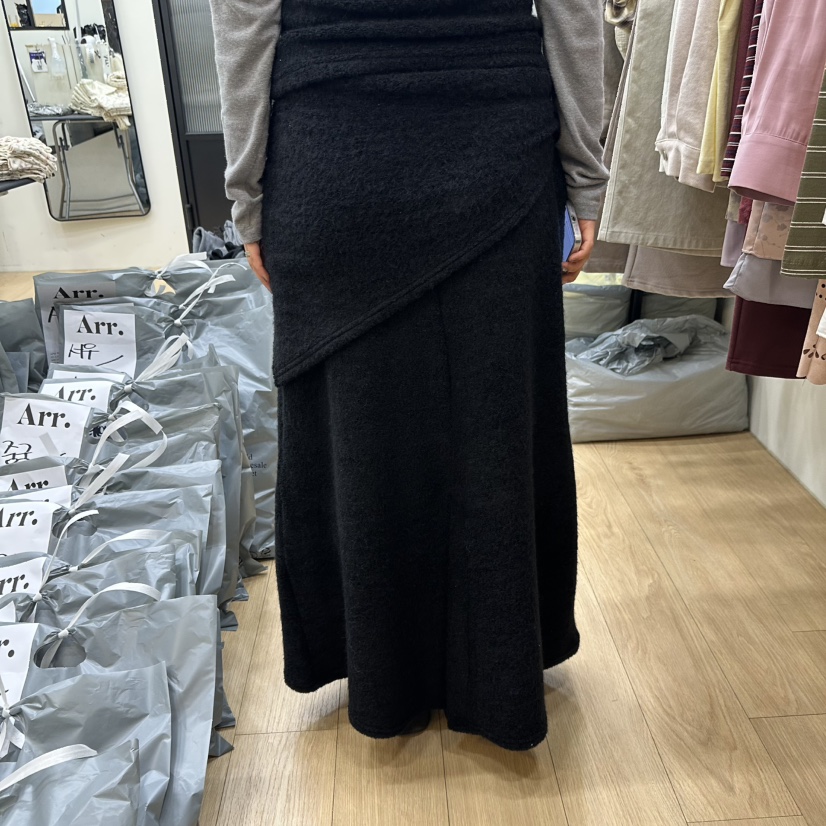 ARR東大門實拍女裝新品人氣熱賣休閑時尚真品推薦長裙含圍巾ARR長裙