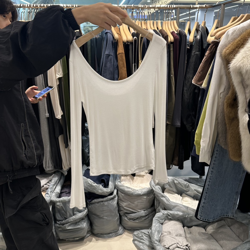 HONG.U韓國直郵女裝新品真品休閑推薦人氣時尚長袖T恤深U領HONG.U長袖T恤