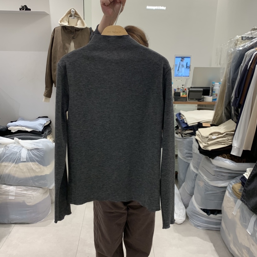ANN MARGRET韓國直郵女士新品熱賣長袖T恤高領紐扣GRETA.Y長袖T恤