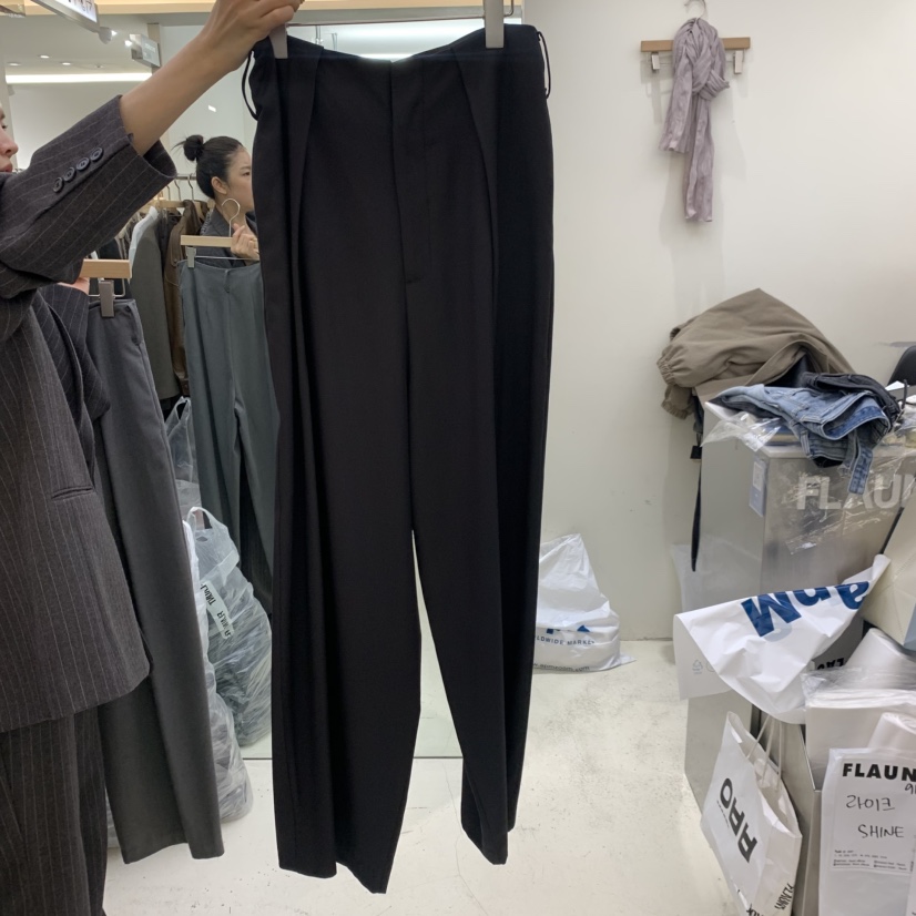 FLAUNT韓國代購女士新款推薦人氣熱賣休閑時尚休閑褲褶裥FLAUNT休閑褲圖色2黑