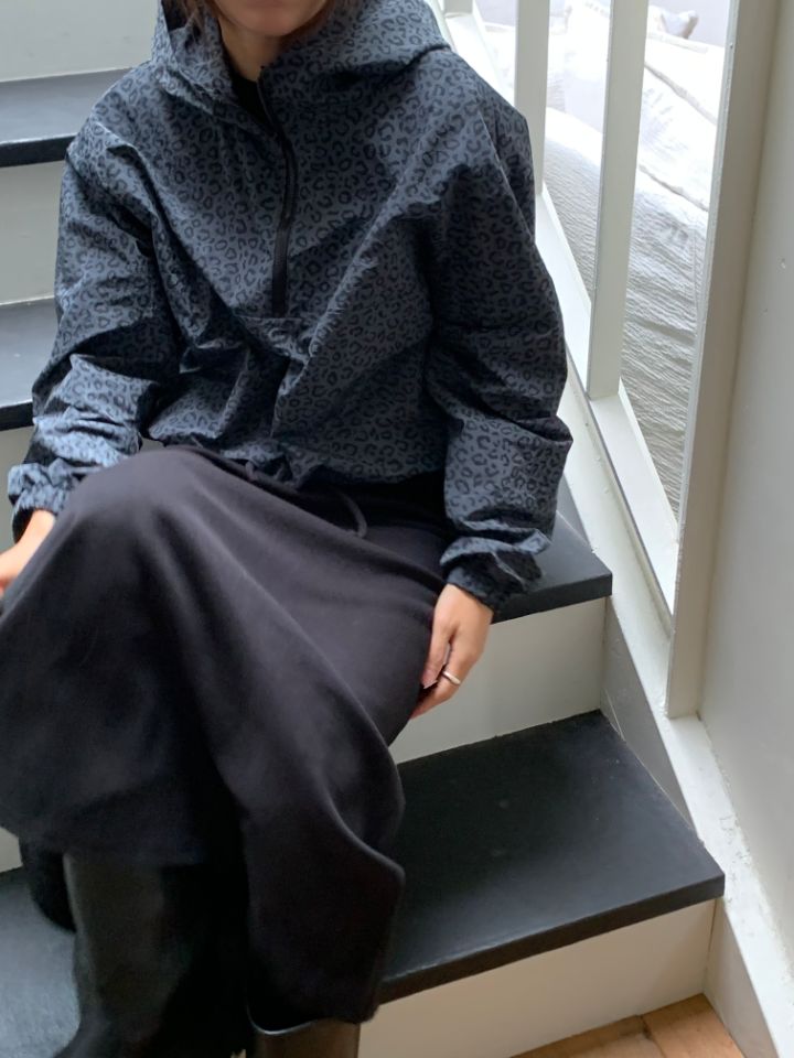 KOMOREBI東大門代購女裝新品推薦人氣時尚休閑衛衣連帽衫KOMOREBI衛衣
