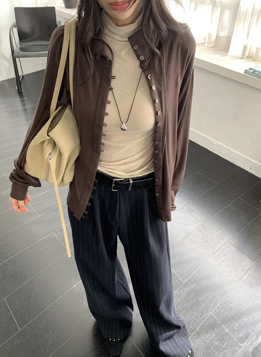 KYEM韓國直郵女裝新品休閑推薦真品長袖T恤不含內搭高領紐扣KYEM長袖T恤