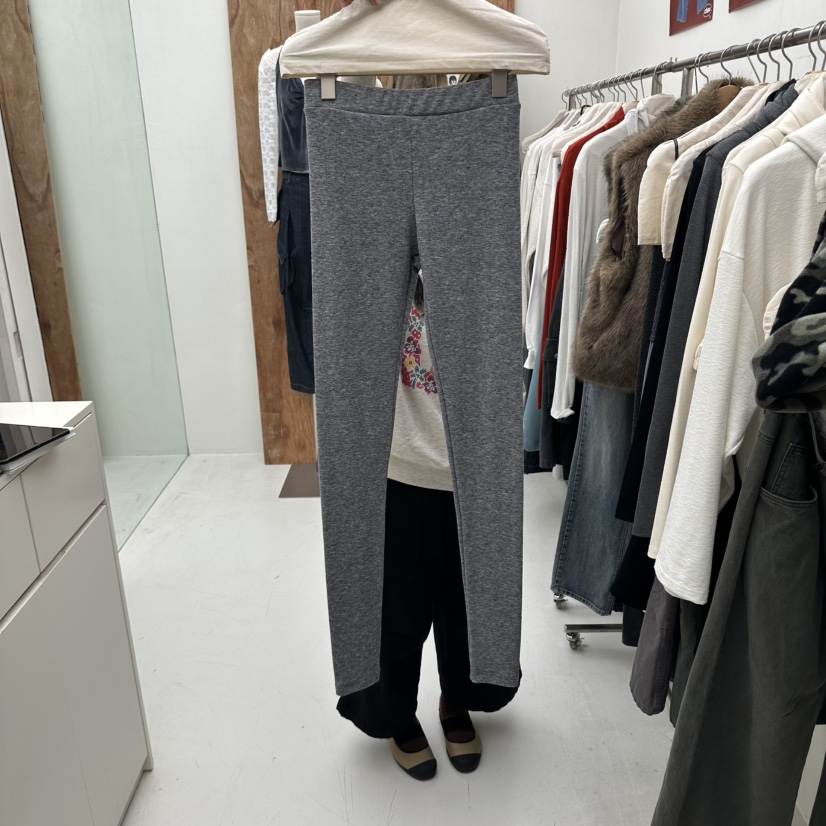 CHAV韓國代購女裝新品真品人氣打底褲鯊魚褲緊身褲馬海毛CHAV打底褲/鯊魚褲圖色1