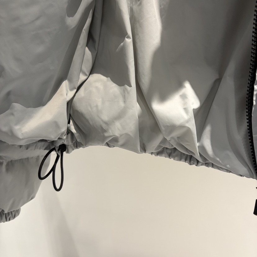 OBTIS韓國代購女士新款真品推薦熱賣休閑人氣時尚短款羽絨服OBTIS短款羽絨服