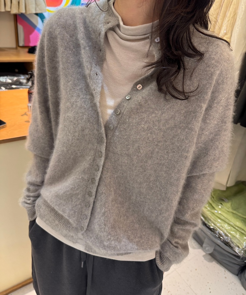 WEAUE SELVAGE韓國直郵女士新品熱賣針織衫不含內搭開衫Weave Selvage針織衫