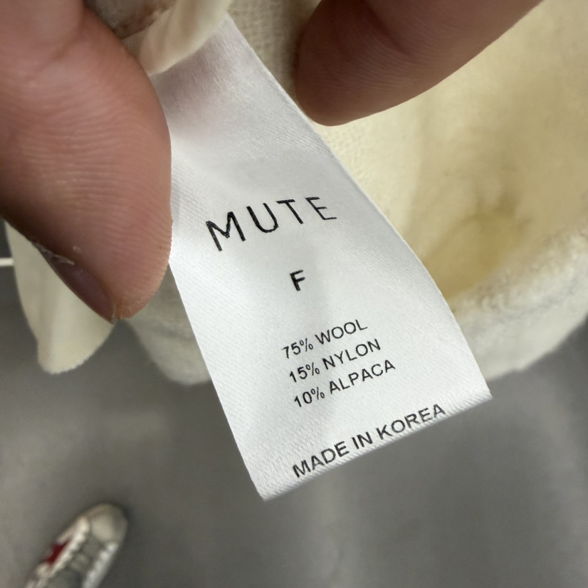 MUTE-P東大門直郵女裝新品熱賣真品時尚推薦休閑短款大衣MUTE短款大衣