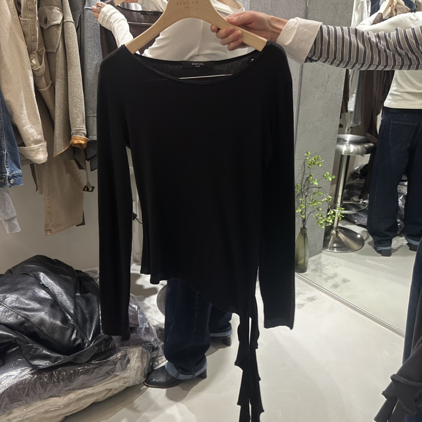GENTLE B/LOVENTINA東大門實拍女裝新品人氣時尚長袖T恤GENTLE B/LOVENTINA長袖T恤圖色2黑色