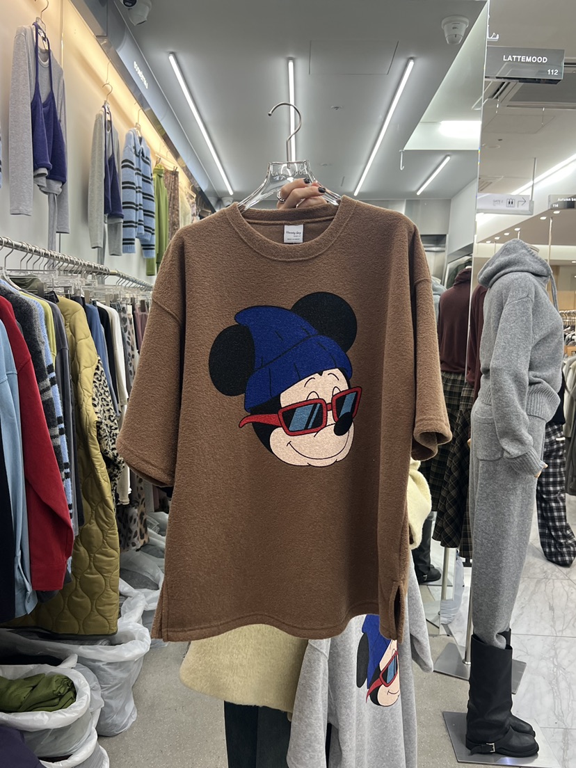 LATTEMOOD韓國直郵女士新品時尚熱賣推薦真品休閑T恤抓絨LATTEMOODT恤圖色2
