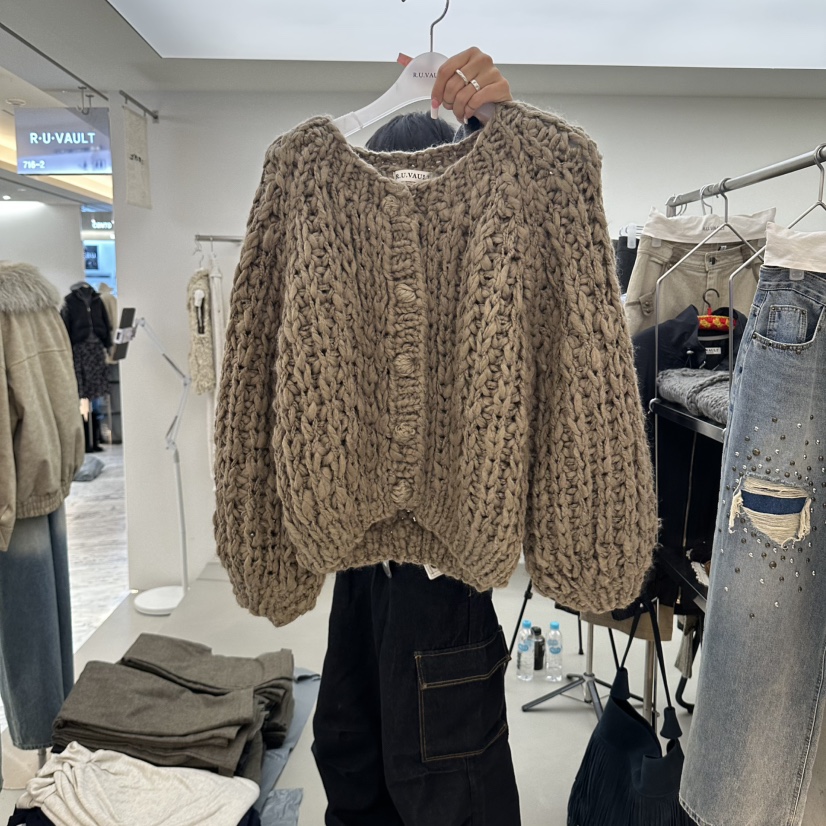 R U VAULT東大門實拍女裝新品推薦休閑毛衣手工編織開衫R U VAULT毛衣圖色2