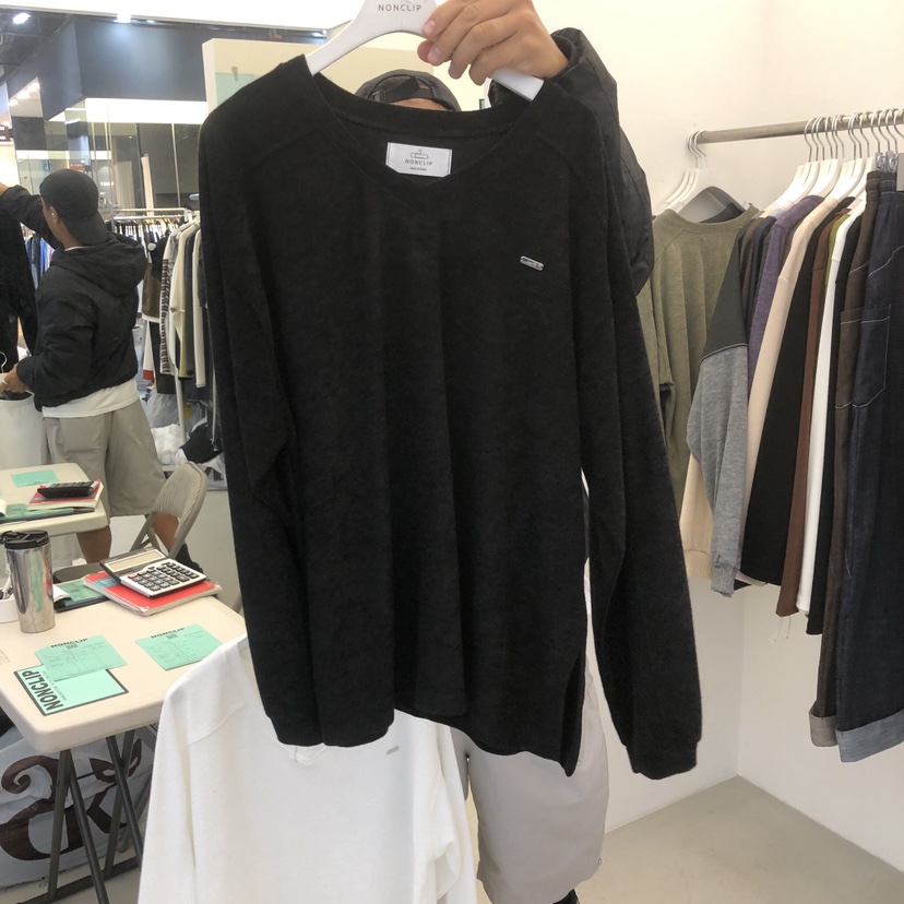 NON CLIP韓國直郵女士新品休閑熱賣人氣時尚真品長袖T恤NON CLIP長袖T恤圖色4黑