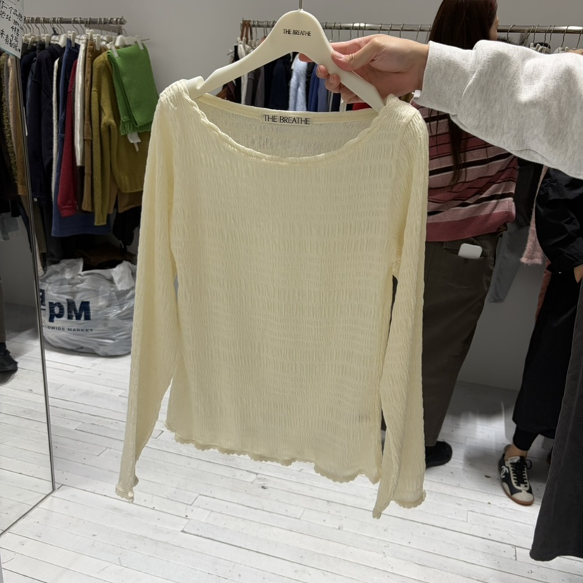 BREATHE東大門直郵女裝新款時尚休閑熱賣真品長袖T恤蕾絲BREATHE長袖T恤圖色1