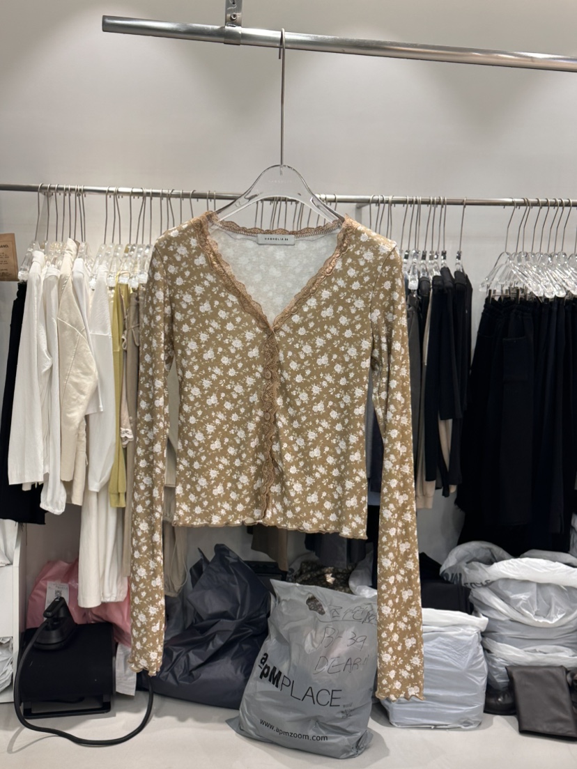 MAGNOLIA36-L韓國直郵女裝新款真品休閑熱賣推薦長袖T恤MAGNOLIA36-L長袖T恤圖色2