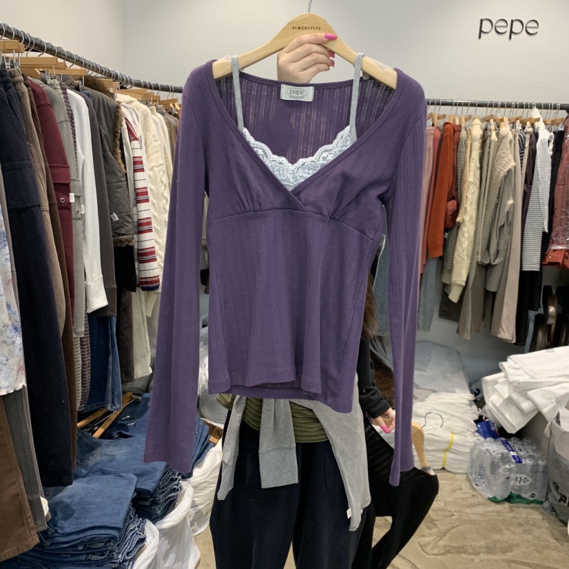 ALMOND PEPE東大門直郵女裝新款人氣熱賣時尚長袖T恤假兩件ALMOND PEPE長袖T恤圖色2