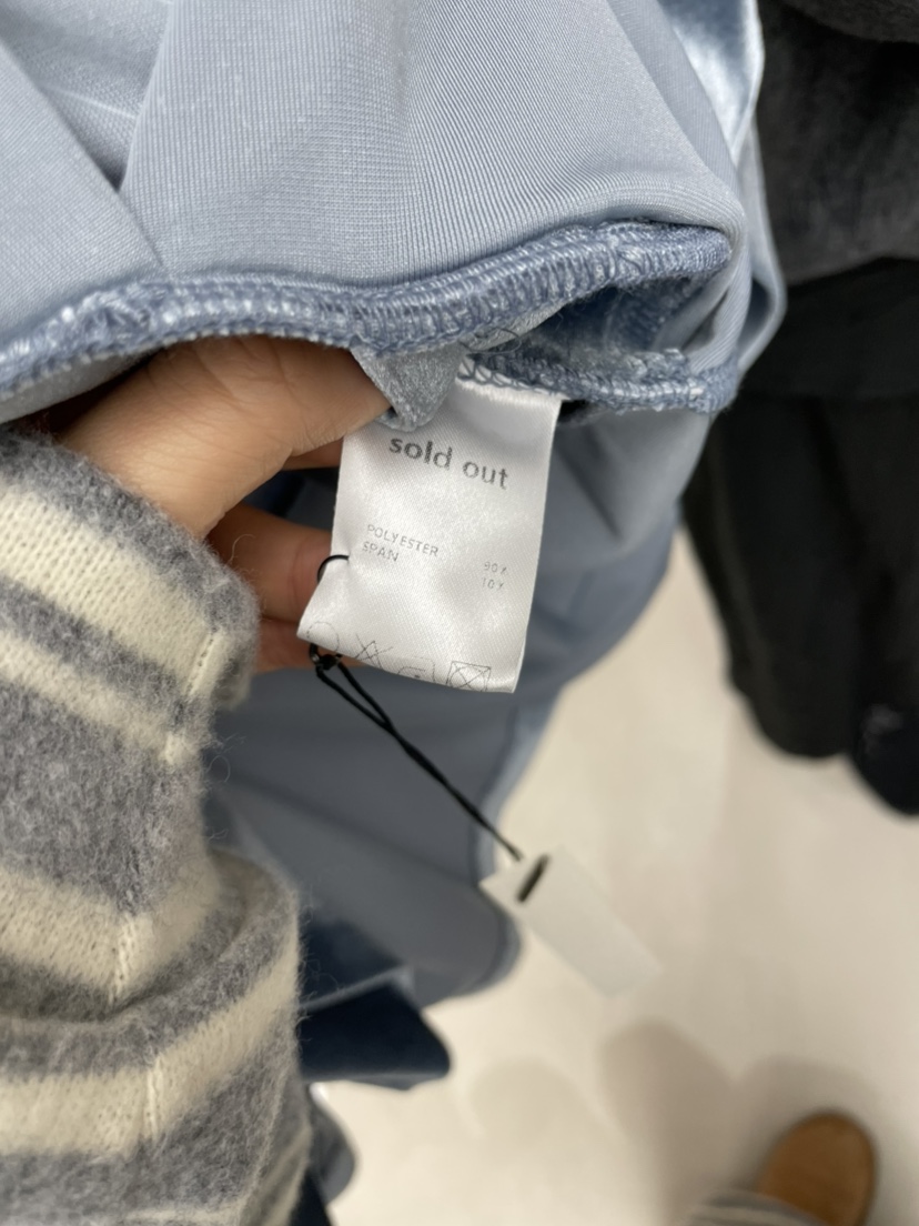 SOLD OUT韓國代購女士新品推薦時尚人氣休閑真品短裙絲絨SOLD OUT短裙