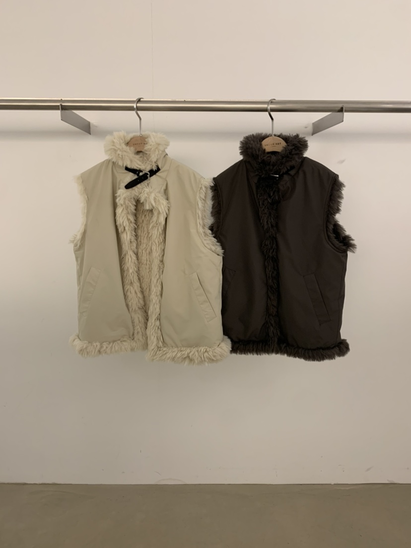 UNDER KEY東大門代購女裝新款推薦真品時尚人氣熱賣馬甲UNDER KEY馬甲