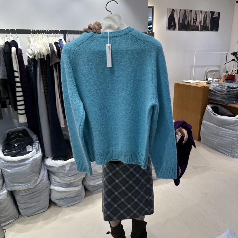 HELVETICA PLUS東大門代購女裝新品推薦時尚毛衣不含圍巾HELVETICA毛衣