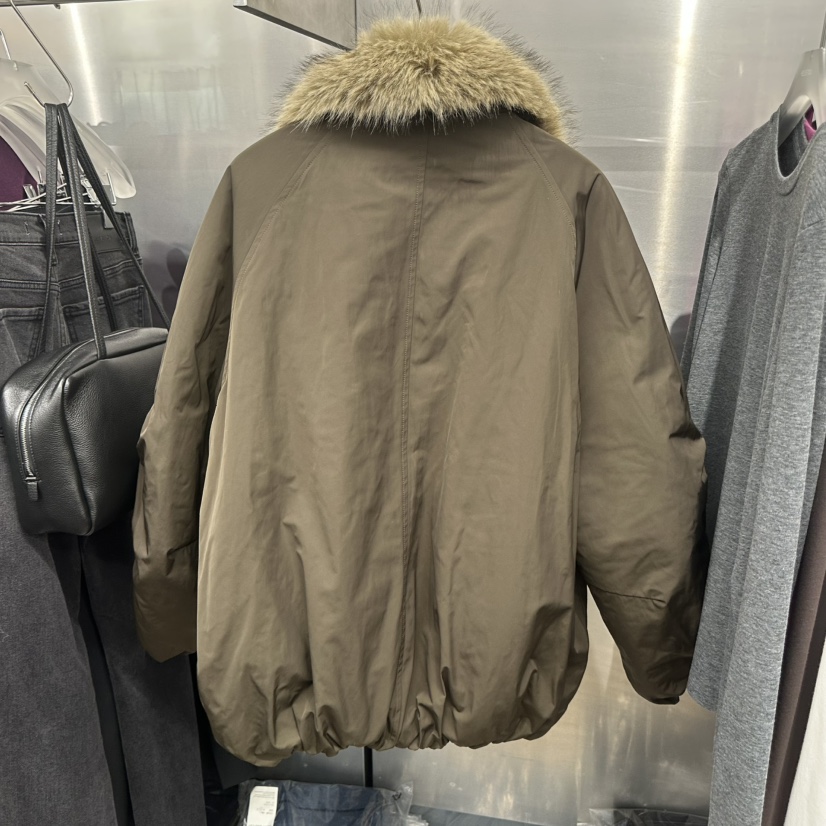 HELVETICA韓國直郵女裝新品熱賣真品推薦人氣短款棉服填充棉HELVETICA短款棉服
