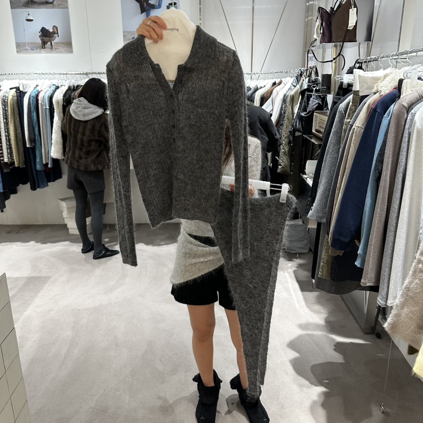 TEMPTING東大門直郵女士新品真品推薦人氣套裝馬海毛披肩TEMPTING套裝圖色2