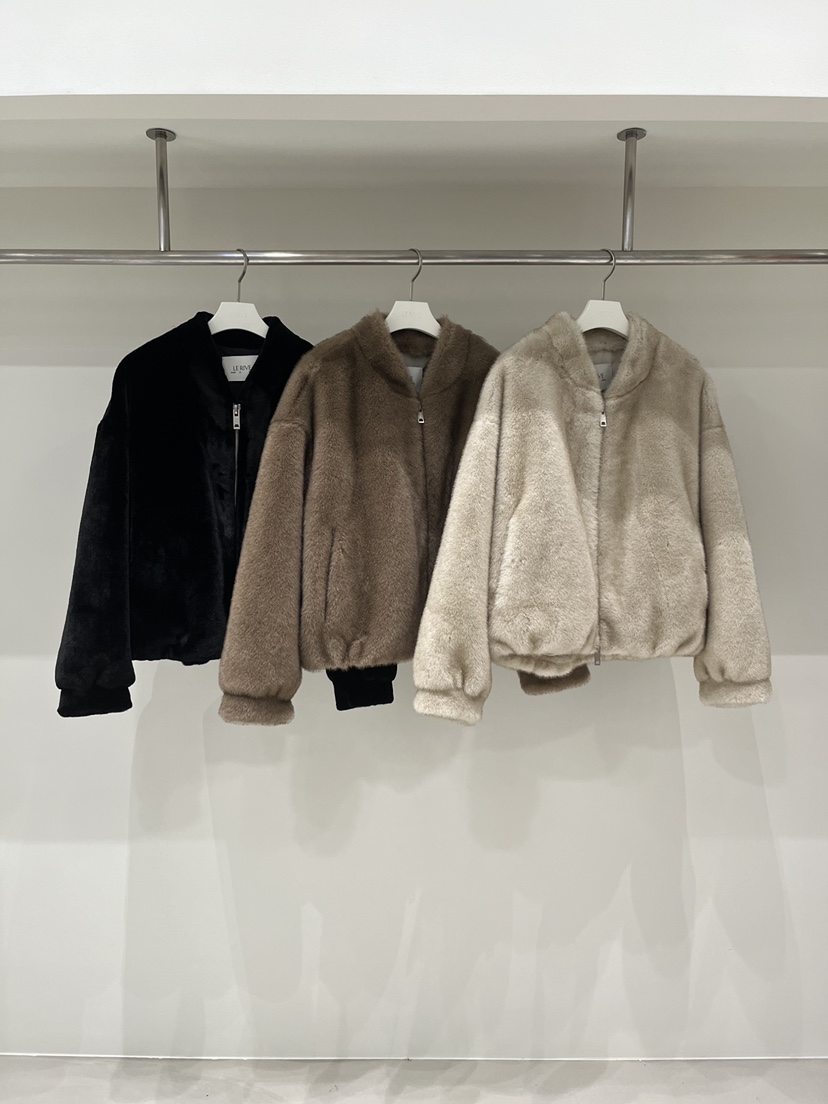 LE RIVE韓國代購女裝新品真品熱賣推薦休閑人氣短款大衣LE RIVE短款大衣