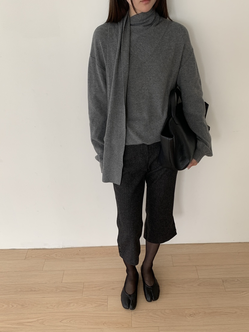 B_GARDER東大門代購女裝新品時尚熱賣真品人氣針織衫圍巾B.GARDER針織衫圖色2墨色