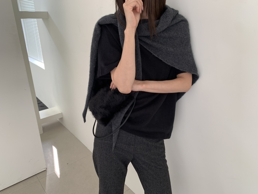 B_GARDER東大門代購女裝新品推薦熱賣T恤不含內搭羊毛針織B.GARDERT恤