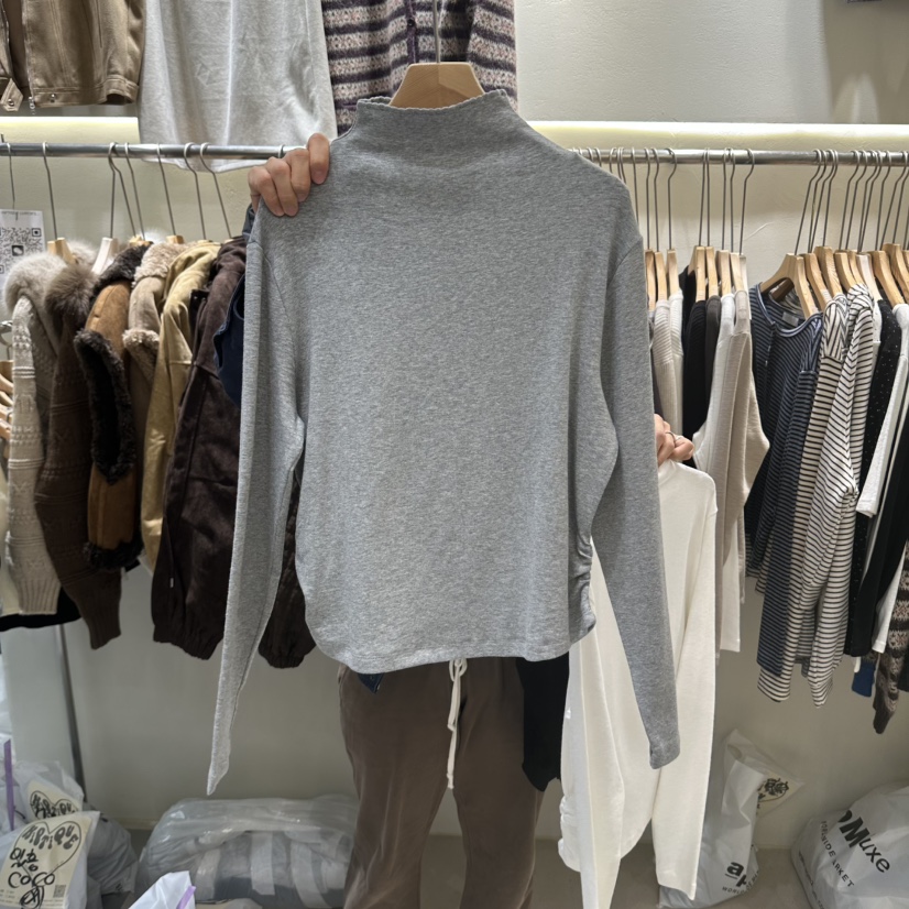 HIP.TIQUE東大門直郵女士新品真品休閑推薦長袖T恤刺繡高領HIP.TIQUE長袖T恤圖色2