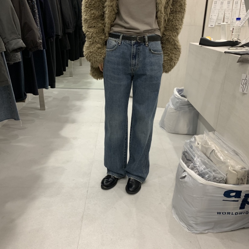 ETTER-B東大門代購女士新款人氣推薦時尚牛仔褲不含內搭ETTER-B牛仔褲圖色1淺藍