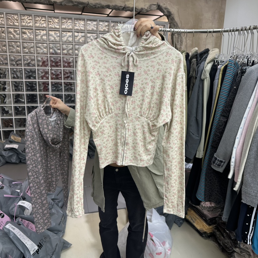 SEOLO東大門實拍女裝新品時尚休閑衛衣拉鏈連帽衫花朵褶皺Seolo seoul衛衣圖色1