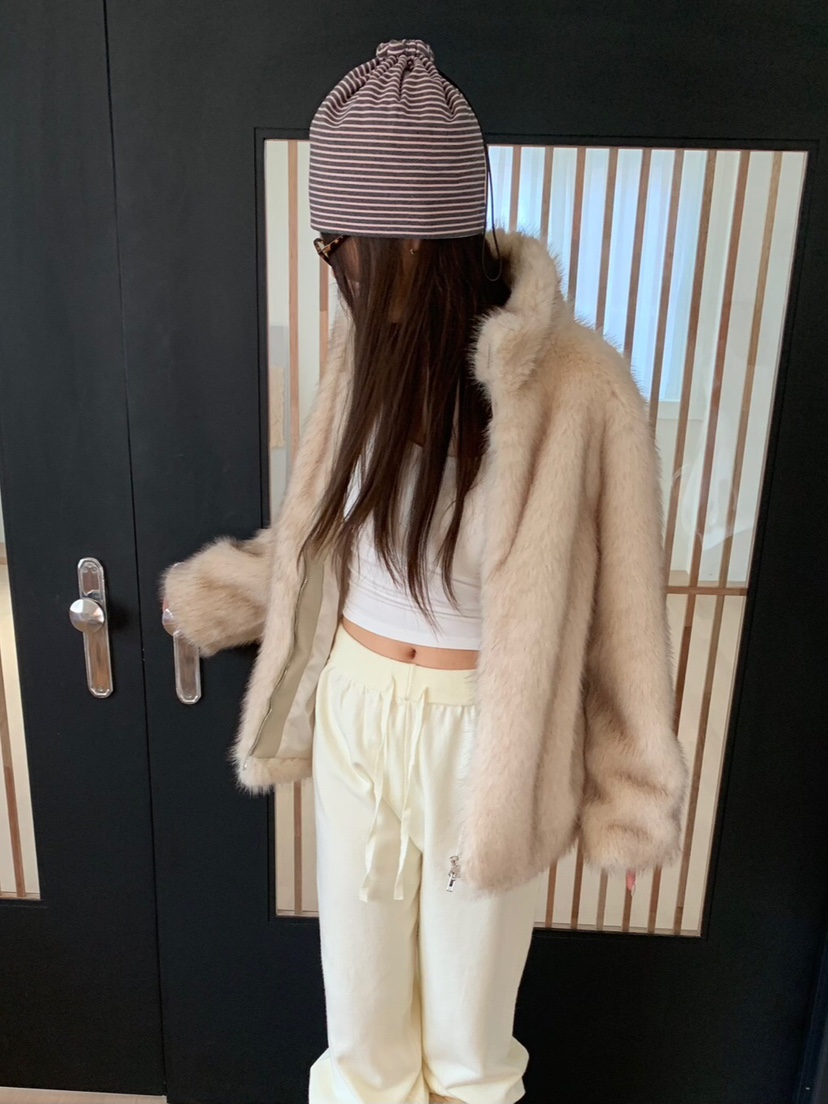 LIKEVAM東大門代購女士新款休閑真品人氣時尚短款大衣皮草LIKEVAM短款大衣
