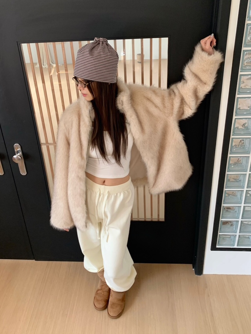 LIKEVAM東大門代購女士新款休閑真品人氣時尚短款大衣皮草LIKEVAM短款大衣