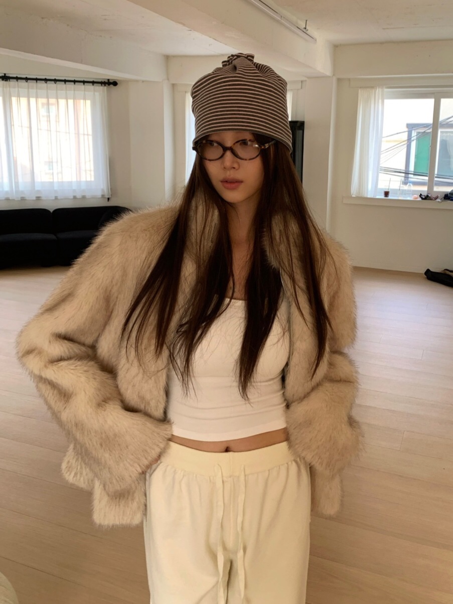 LIKEVAM東大門代購女士新款休閑真品人氣時尚短款大衣皮草LIKEVAM短款大衣