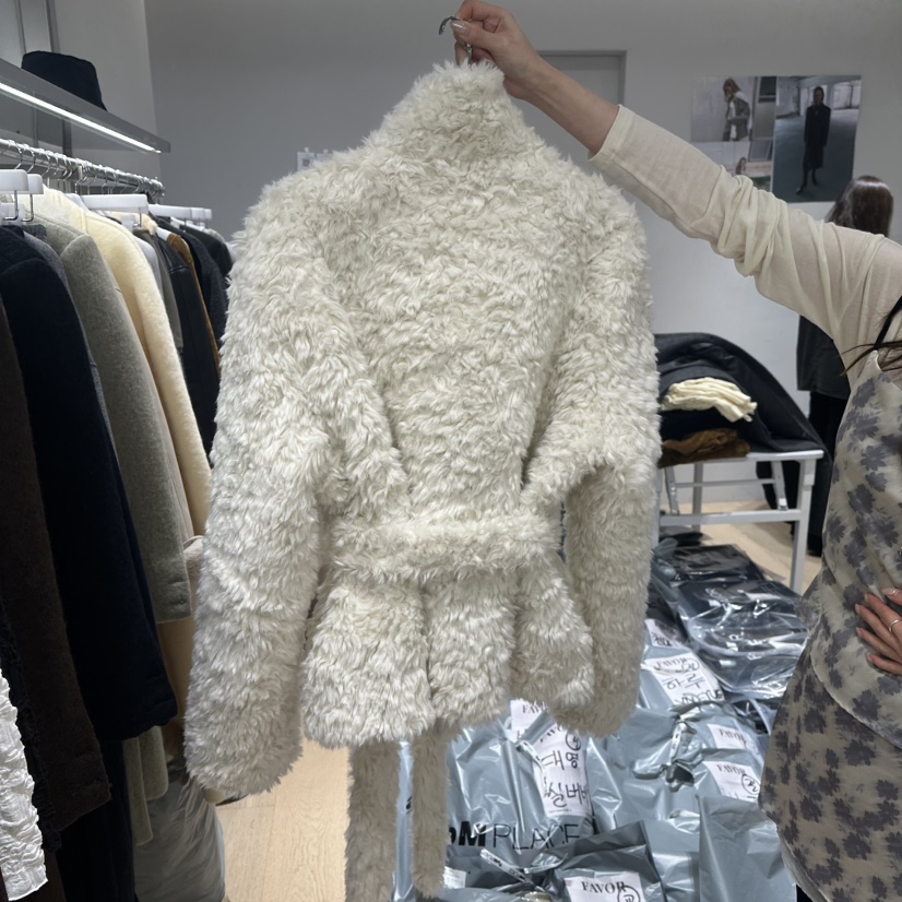 FAVOR-P東大門代購女裝新品真品時尚人氣短款大衣含腰繩FAVOR-P短款大衣