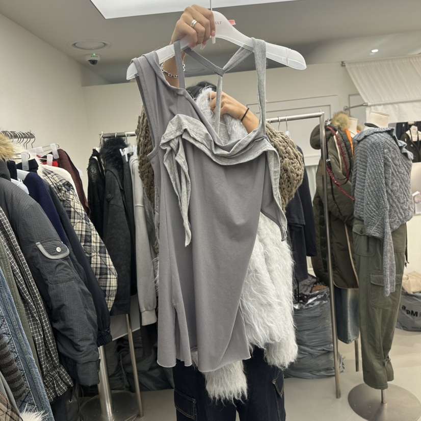 R U VAULT韓國直郵女士新品時尚人氣休閑吊帶背心撞色褶邊R U VAULT吊帶/背心圖色2