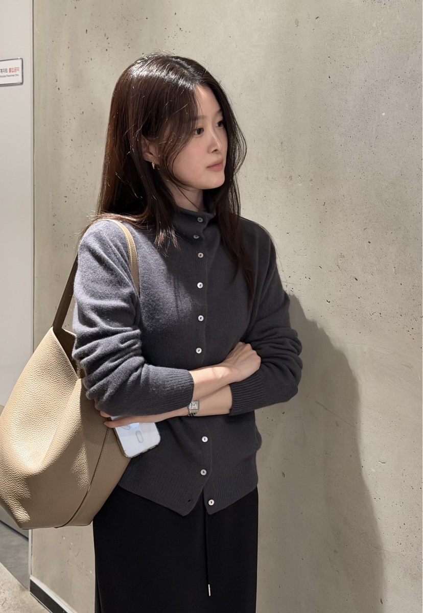 AMY GRACE-A韓國直郵女士新品熱賣休閑真品人氣針織衫高領AMY GRACE針織衫圖色3