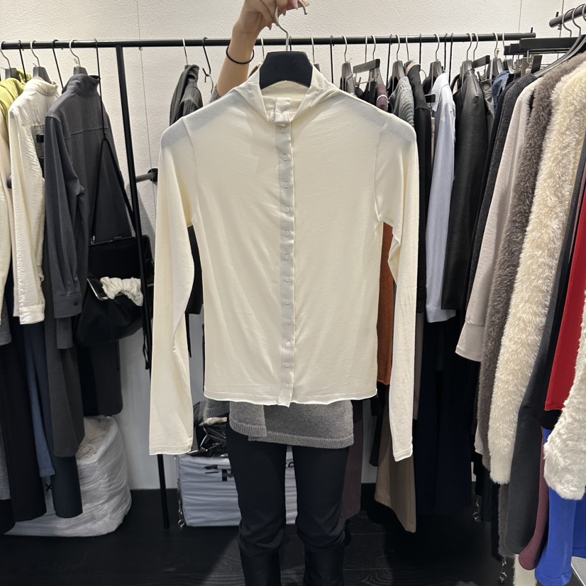 FLAMME TOIT/LUNAMDE東大門實拍女裝新品人氣長袖T恤高領FLAMME TOIT/LUNAMDE長袖T恤圖色1